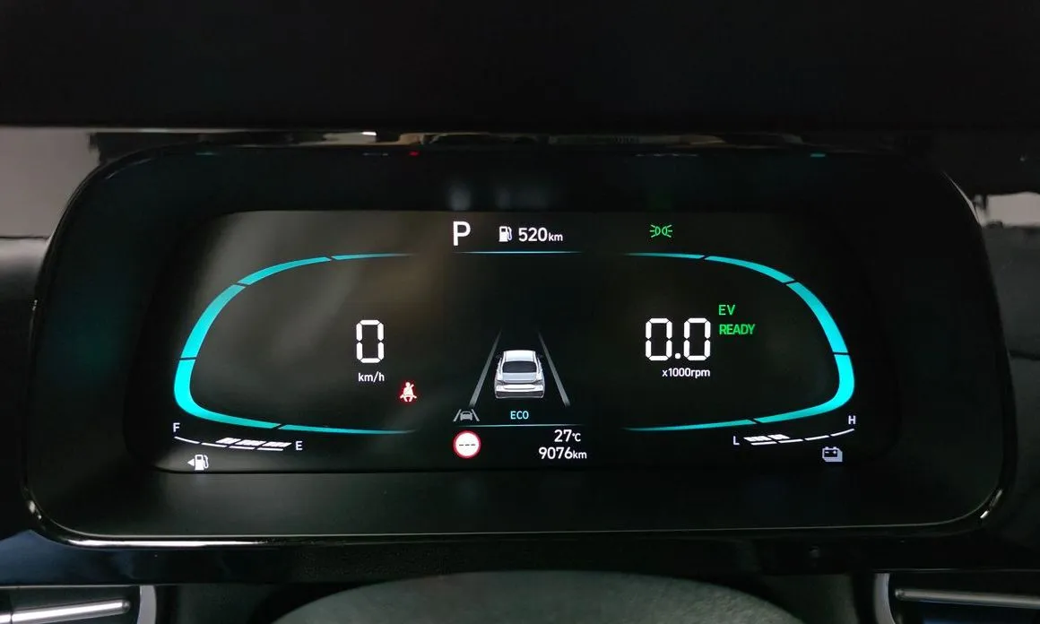 Hyundai AVANTE 2024 из KR, фото 2