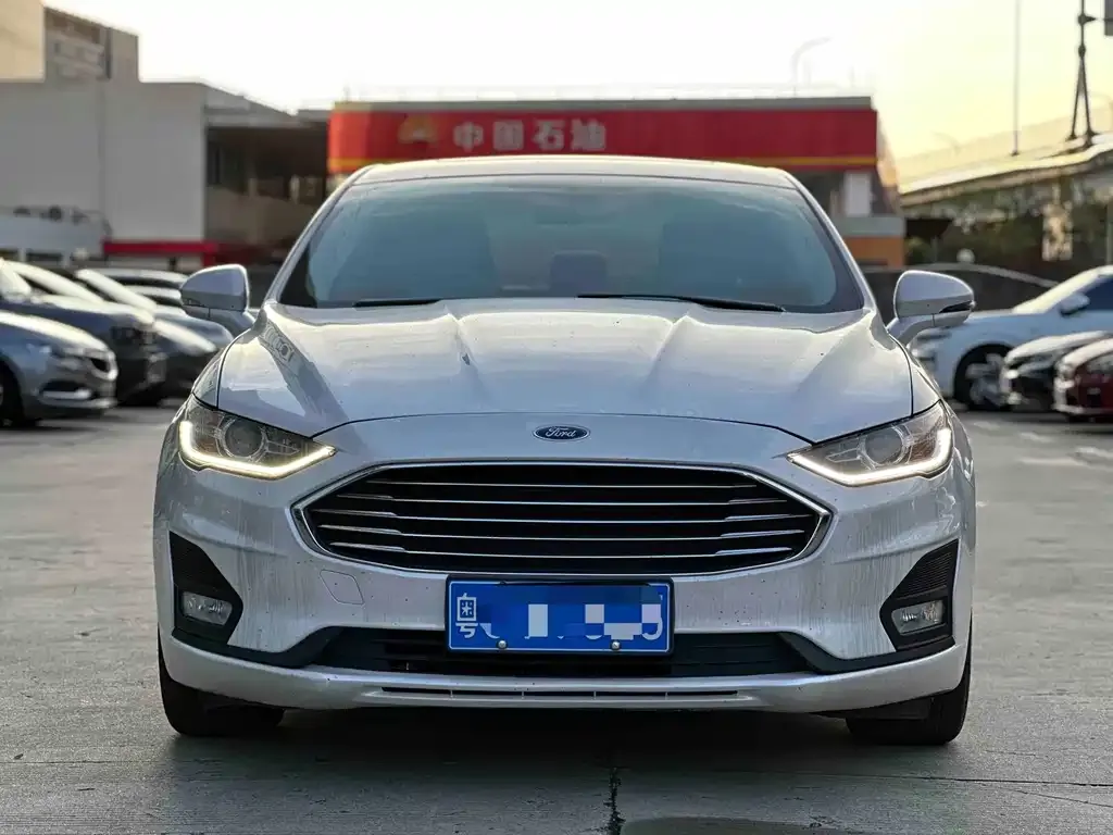Ford Mondeo 2022 из CN, фото 8
