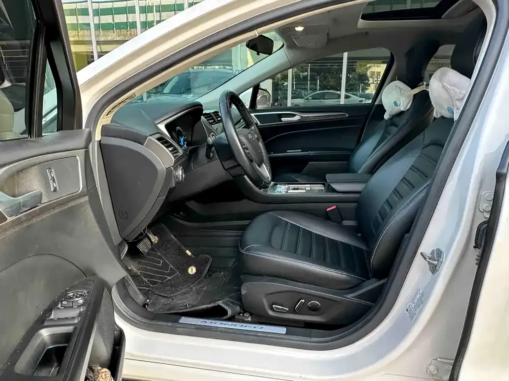 Ford Mondeo 2022 из CN, фото 4