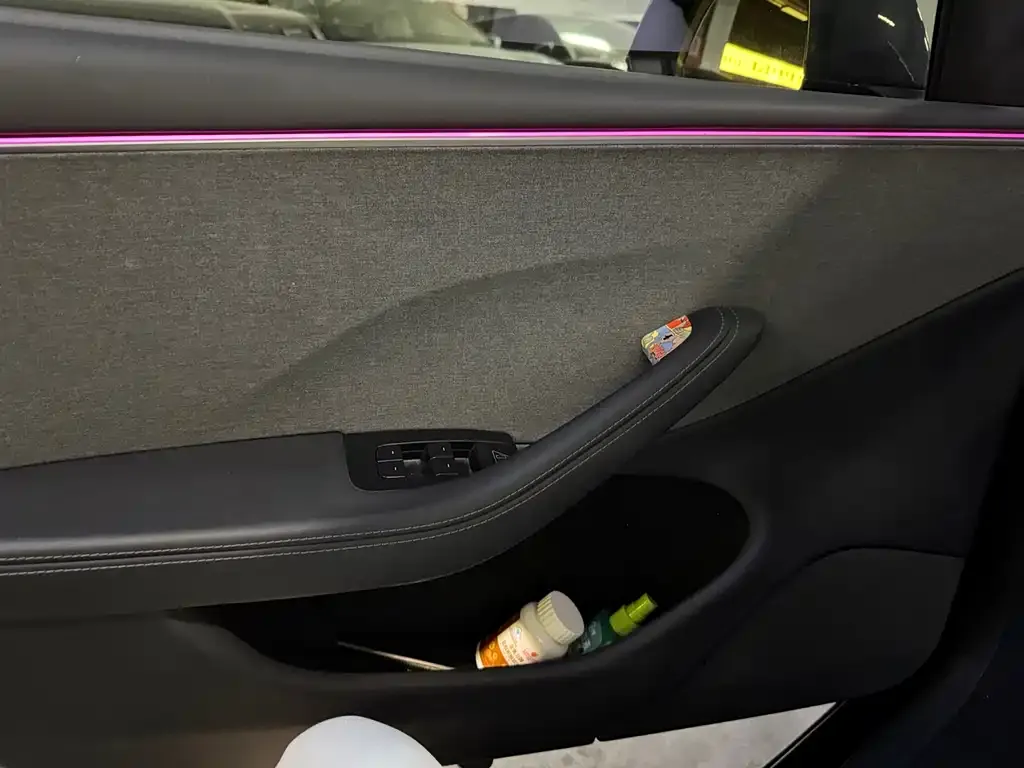 Tesla Model 3 — фото 10