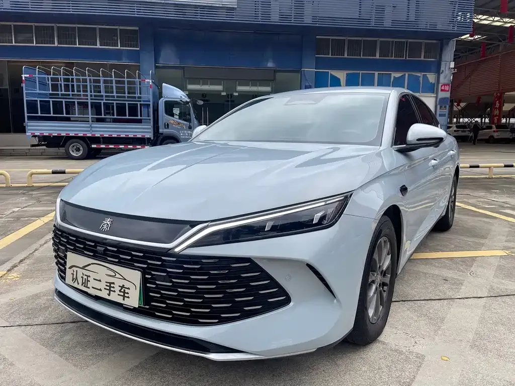 BYD Qin L — фото 1
