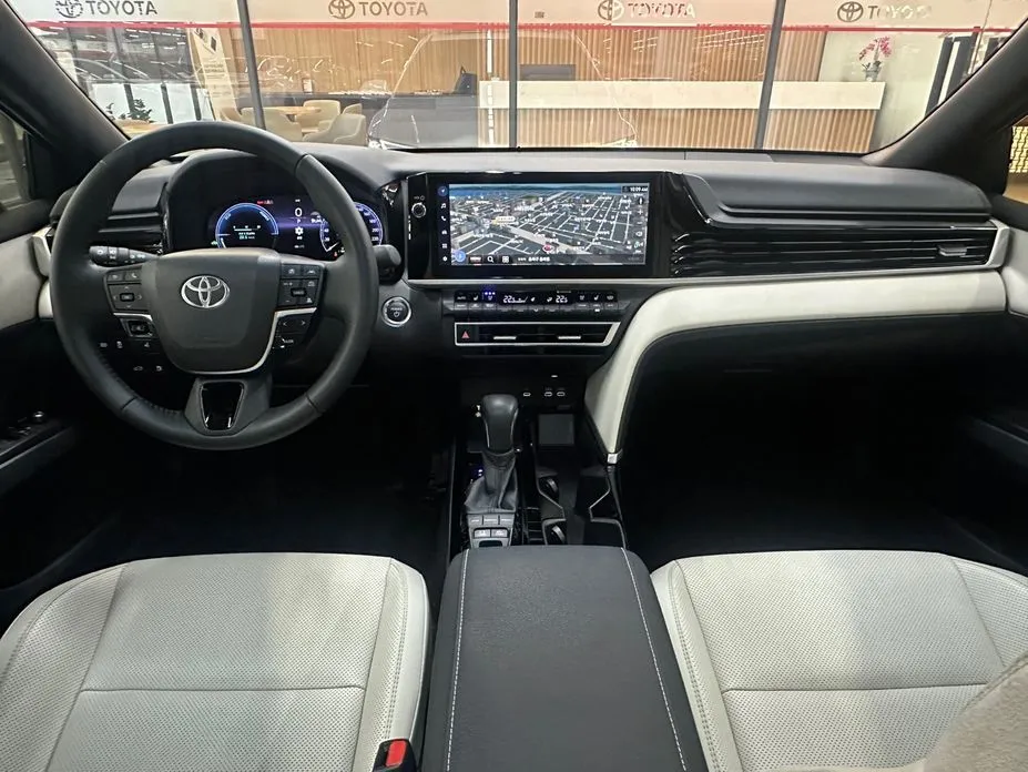 Toyota Camry 2025 из KR, фото 10
