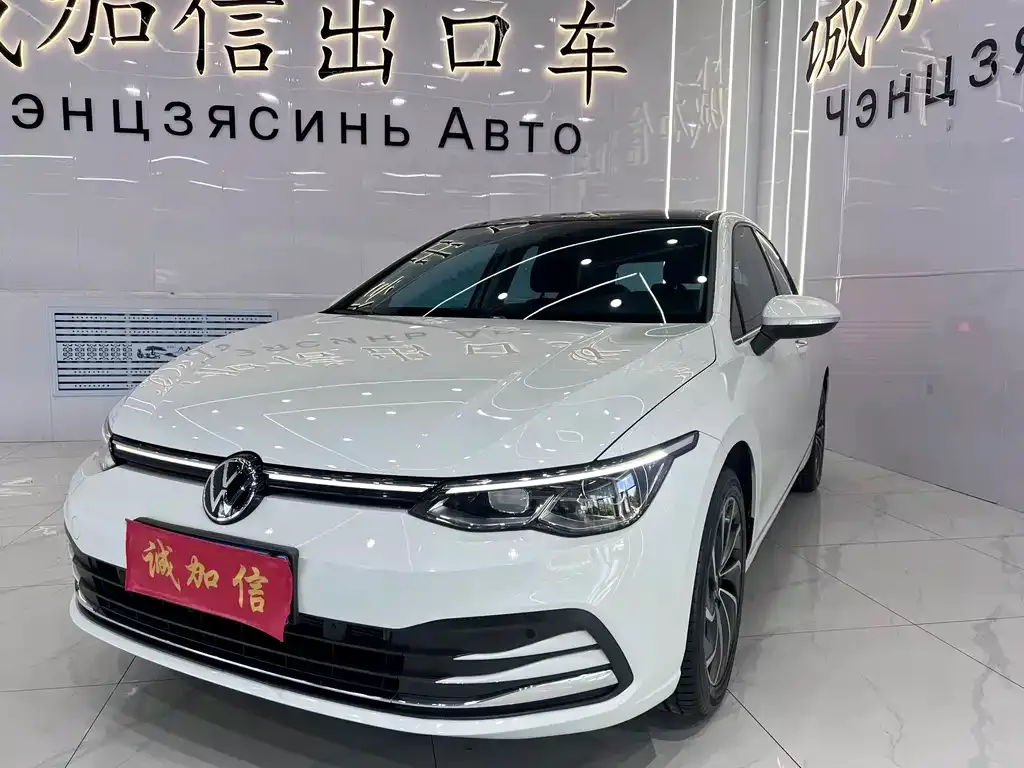 Volkswagen Golf 2023 из CN, фото 1