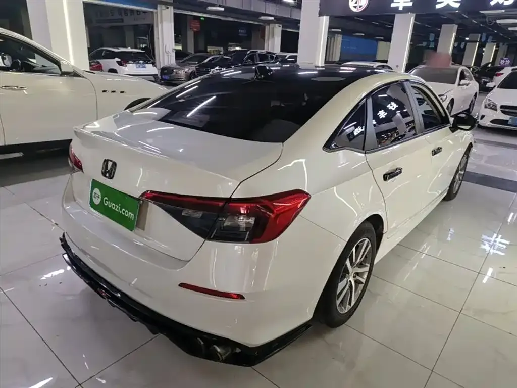 Honda Civic — фото 10