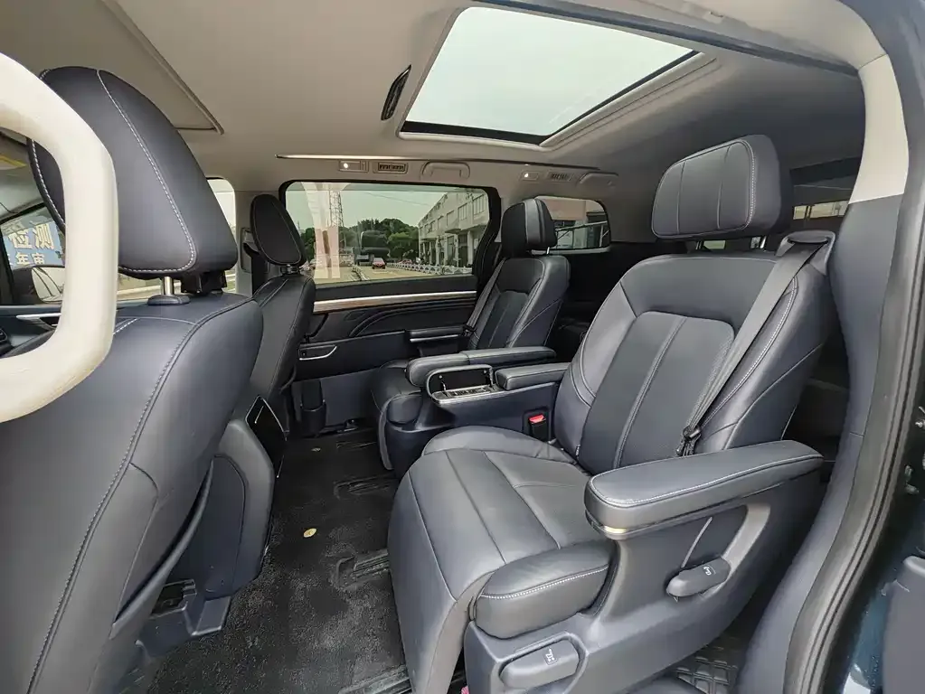 GAC Motor Trumpchi M8 — фото 8