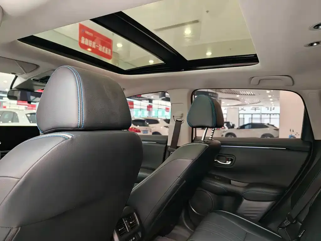 Honda HR-V 2024 из CN, фото 2