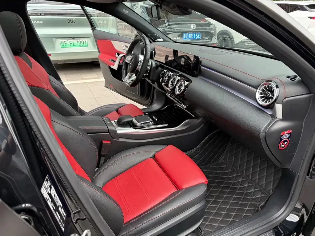 Mercedes-Benz A-Class AMG 2023 из CN, фото 5