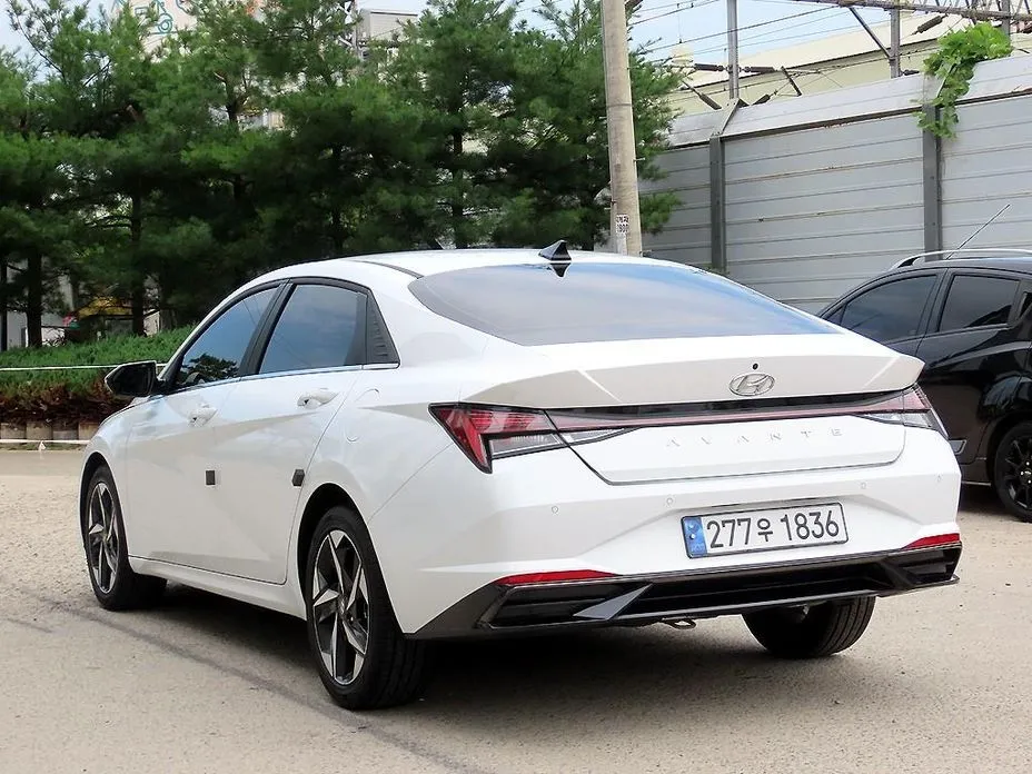 Hyundai AVANTE — фото 10