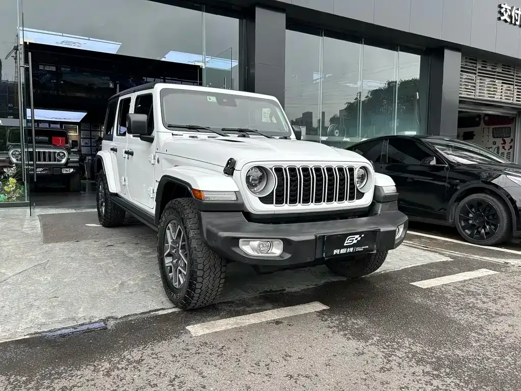 Jeep Wrangler — фото 7