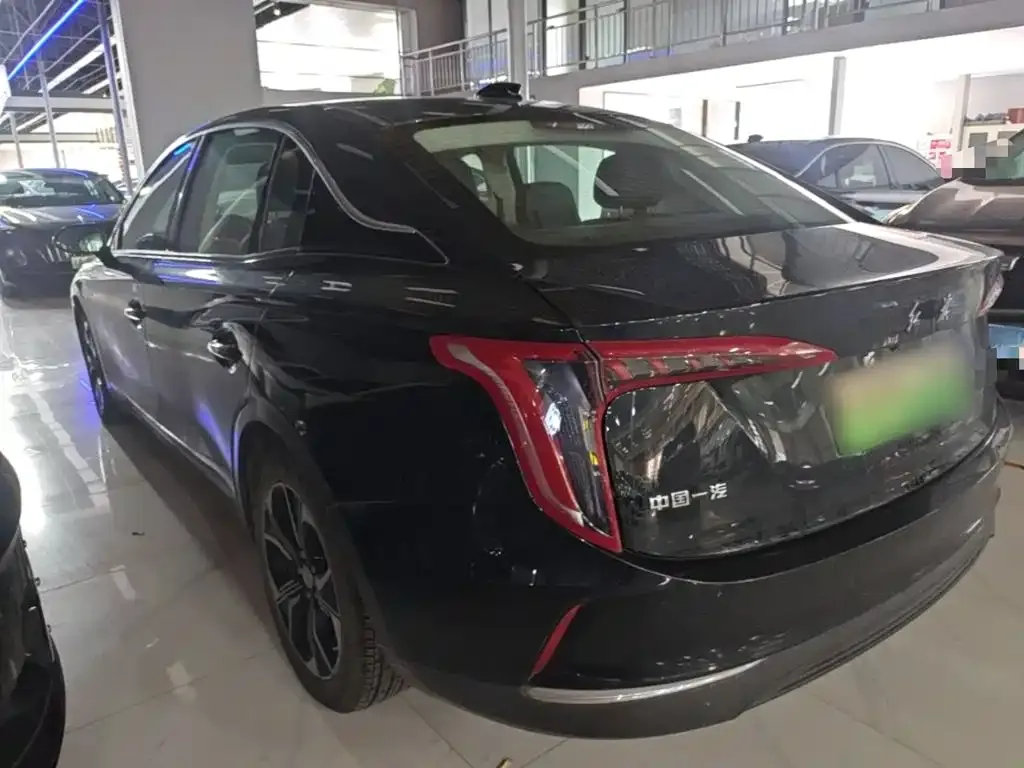 Hongqi E-QM5 2024 из CN, фото 7