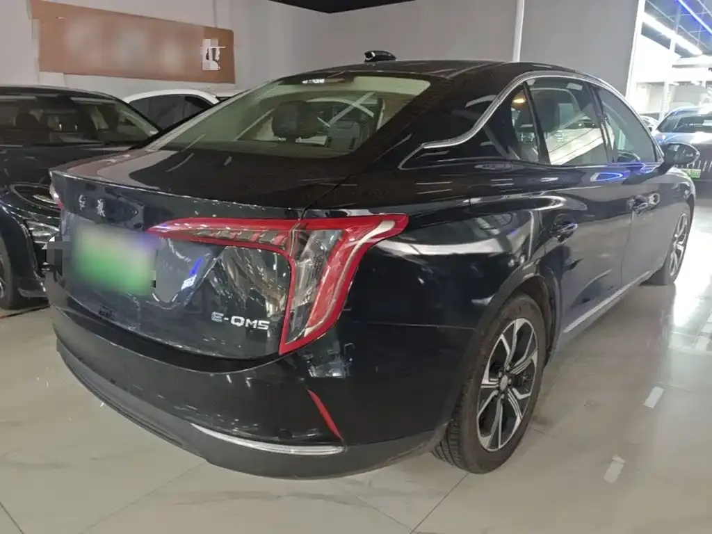 Hongqi E-QM5 2024 из CN, фото 4