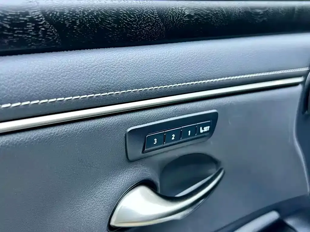 Lexus ES — фото 4