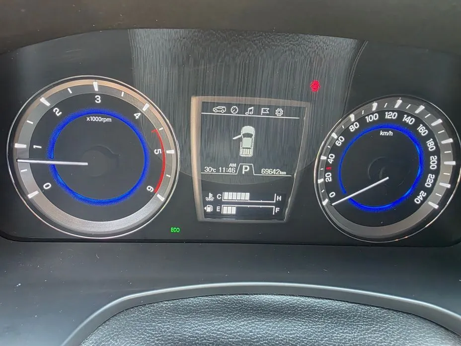 KG Mobility (Ssangyong) Rexton — фото 4