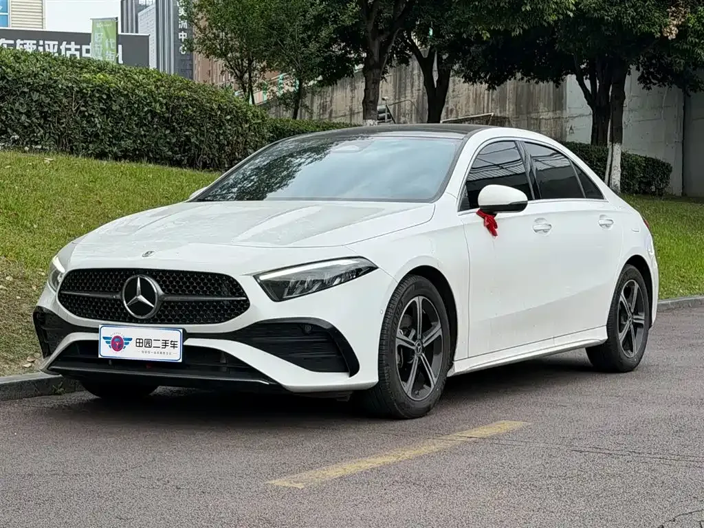 Mercedes-Benz A-Class — фото 1
