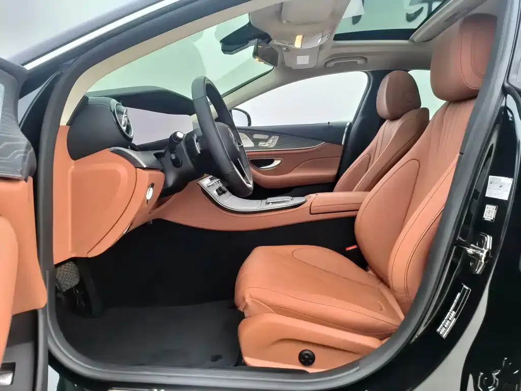 Mercedes-Benz CLS — фото 6