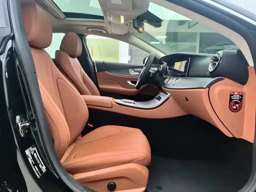 Mercedes-Benz CLS — фото 4