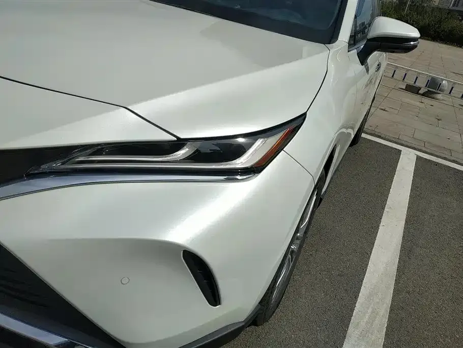 Toyota Harrier 2022 из CN, фото 2