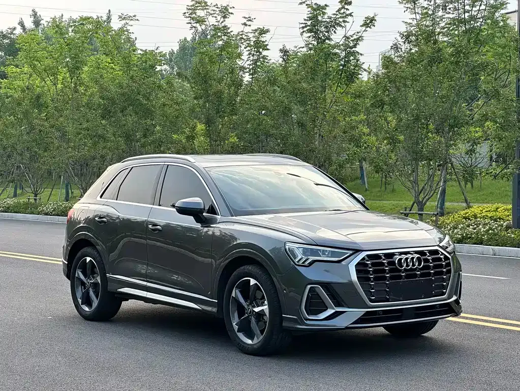 Audi Q3 — фото 8