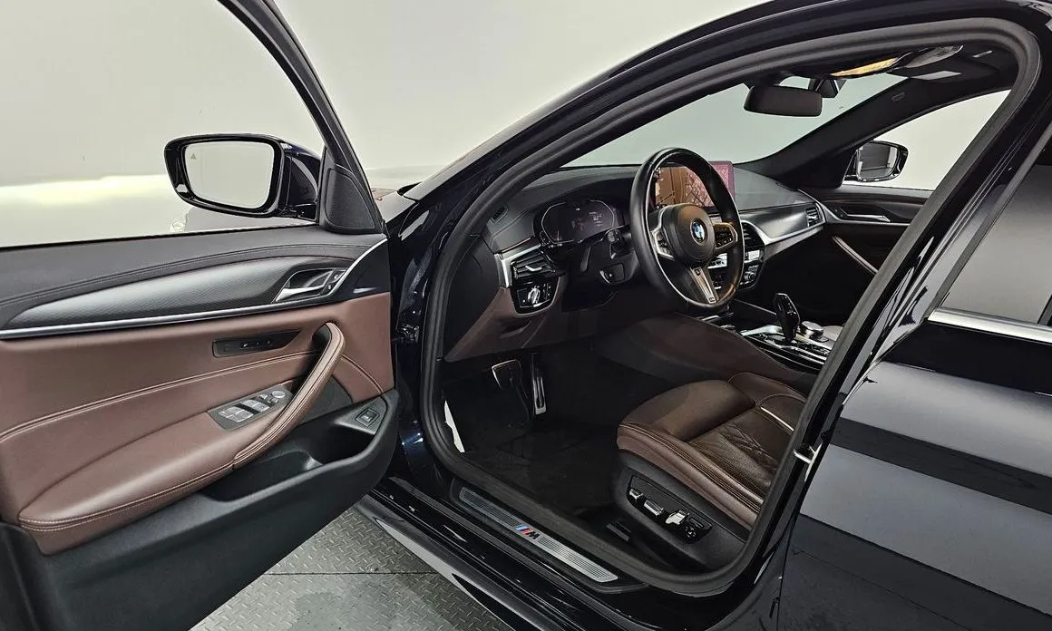 BMW 5-Series 2023 из KR, фото 7