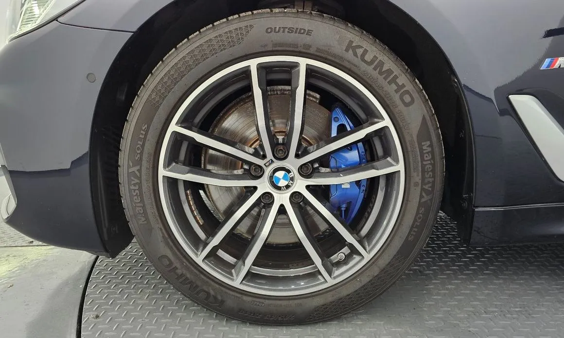 BMW 5-Series 2023 из KR, фото 8