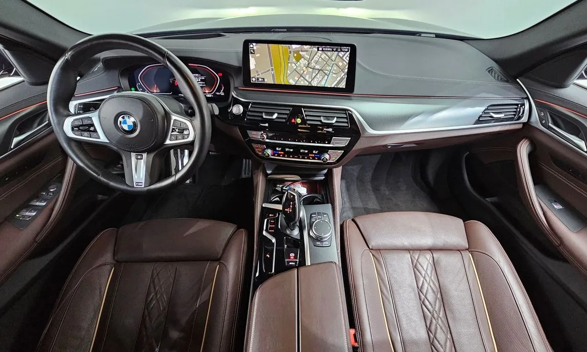 BMW 5-Series 2023 из KR, фото 10