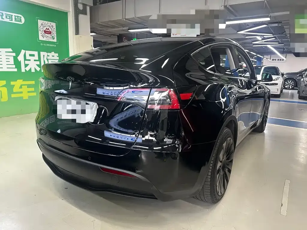 Tesla Model Y — фото 7