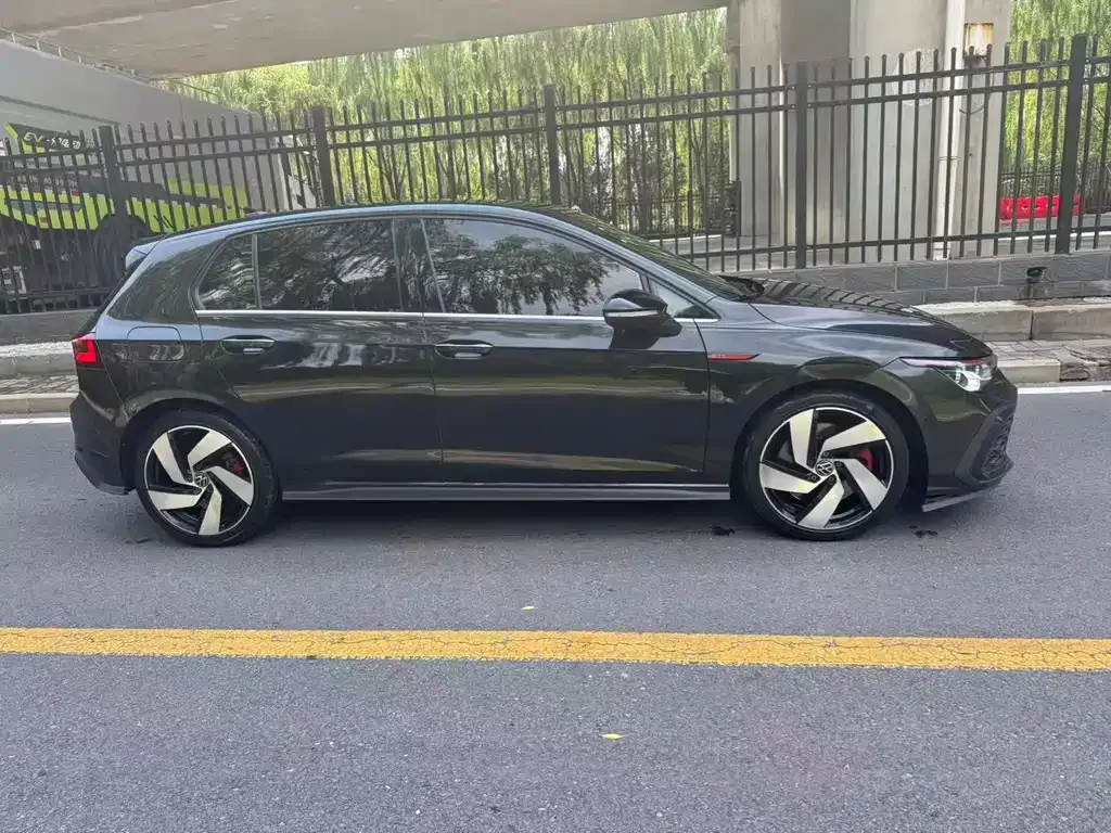 Volkswagen Golf GTI 2024 из CN, фото 8