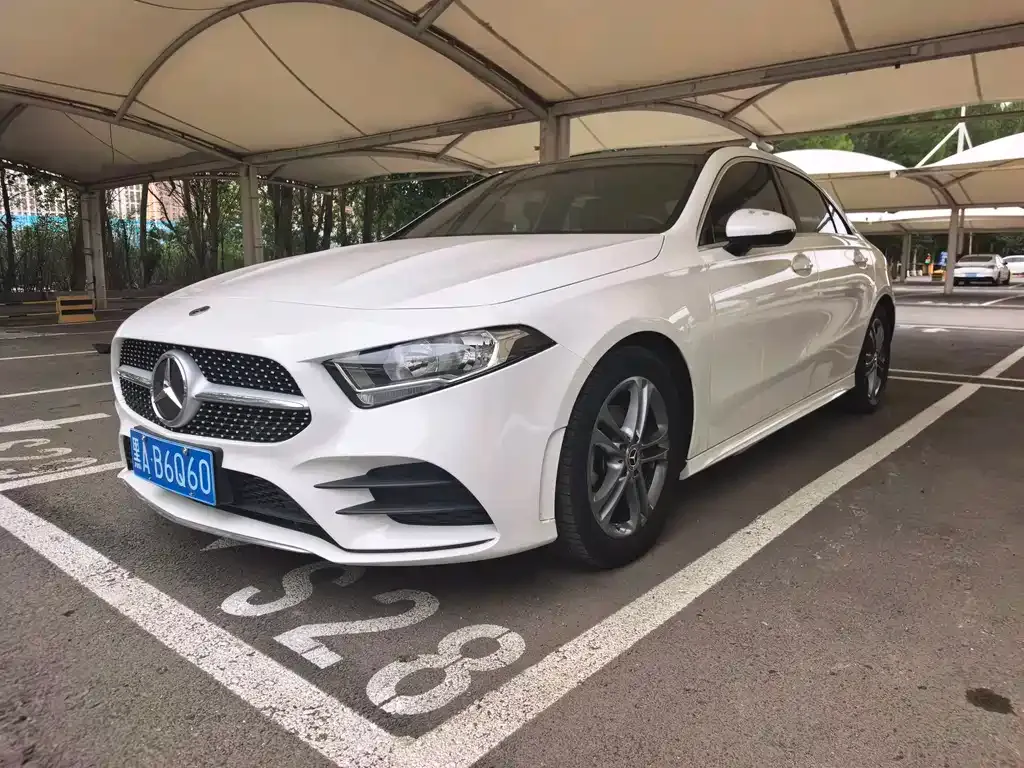 Mercedes-Benz A-Class — фото 1