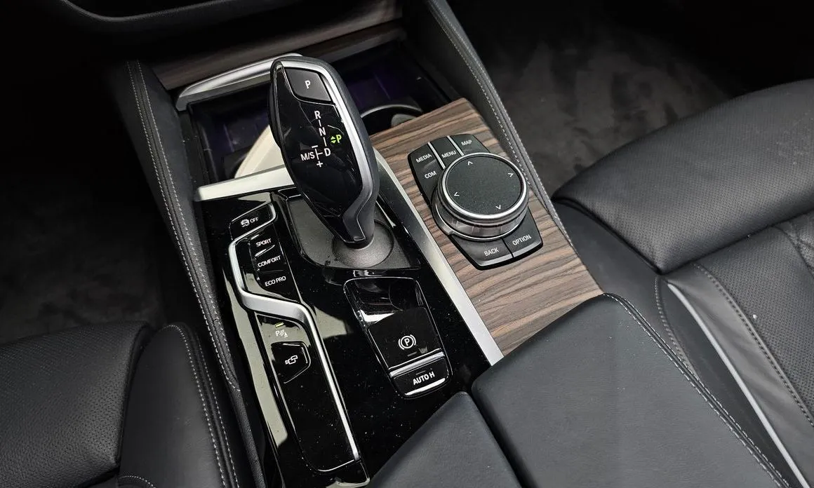 BMW 5-Series 2023 из KR, фото 6