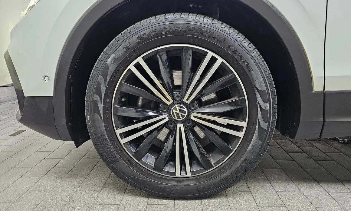 Volkswagen Tiguan — фото 8