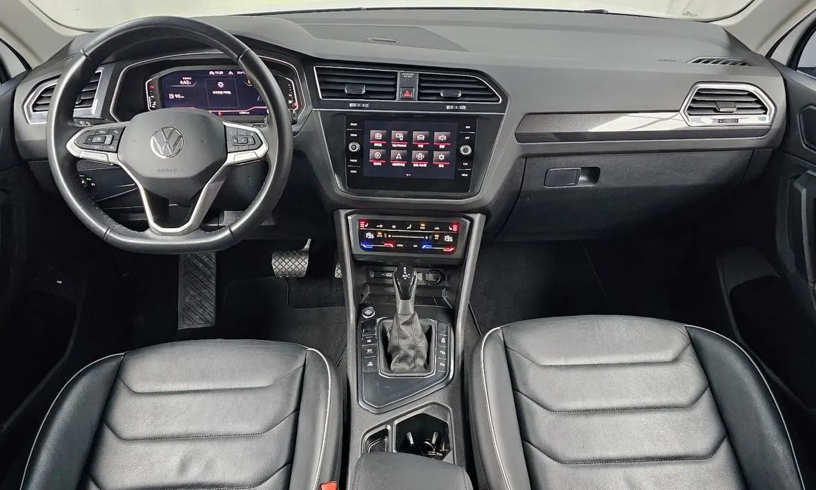 Volkswagen Tiguan — фото 6