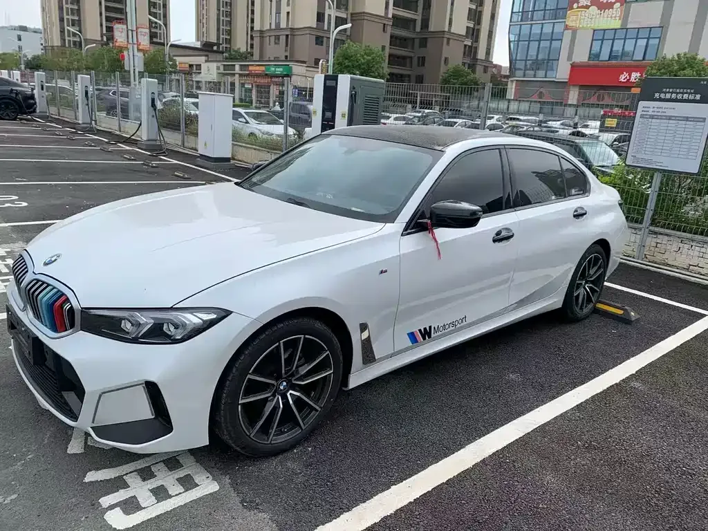BMW 3 Series — фото 1