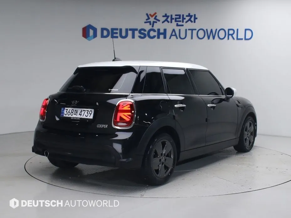 Mini Cooper 2023 из KR, фото 2