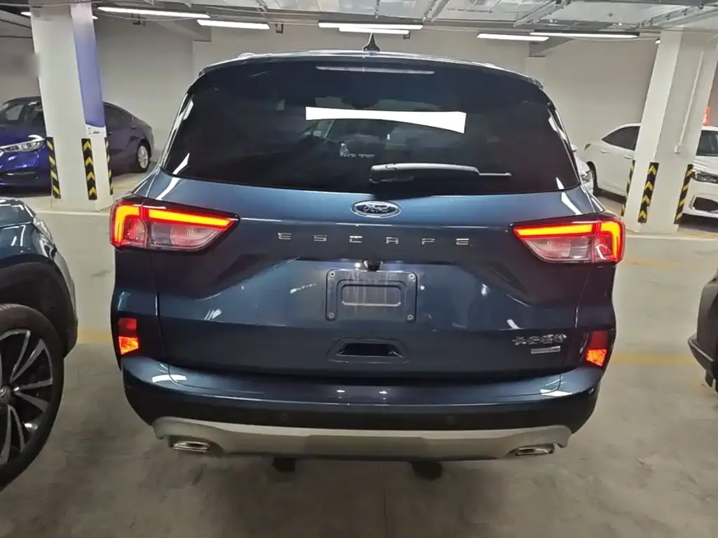 Ford Escape 2023 из CN, фото 10