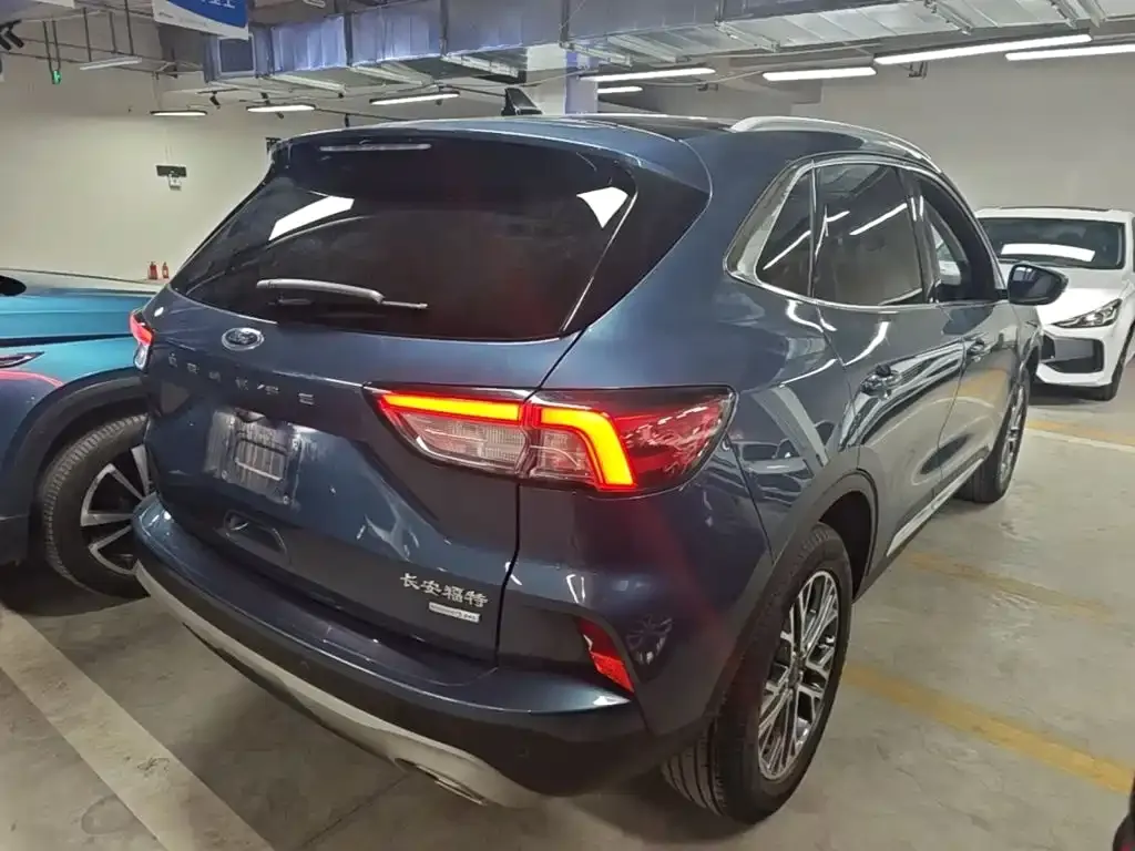 Ford Escape 2023 из CN, фото 8