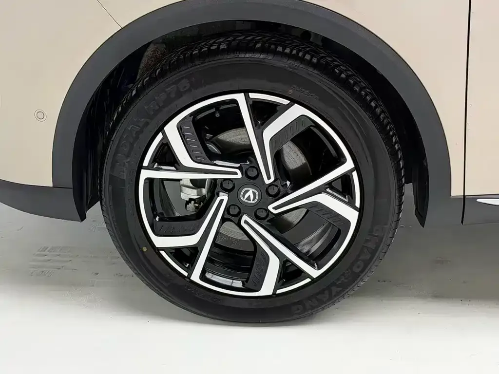 Changan CS55PLUS — фото 10