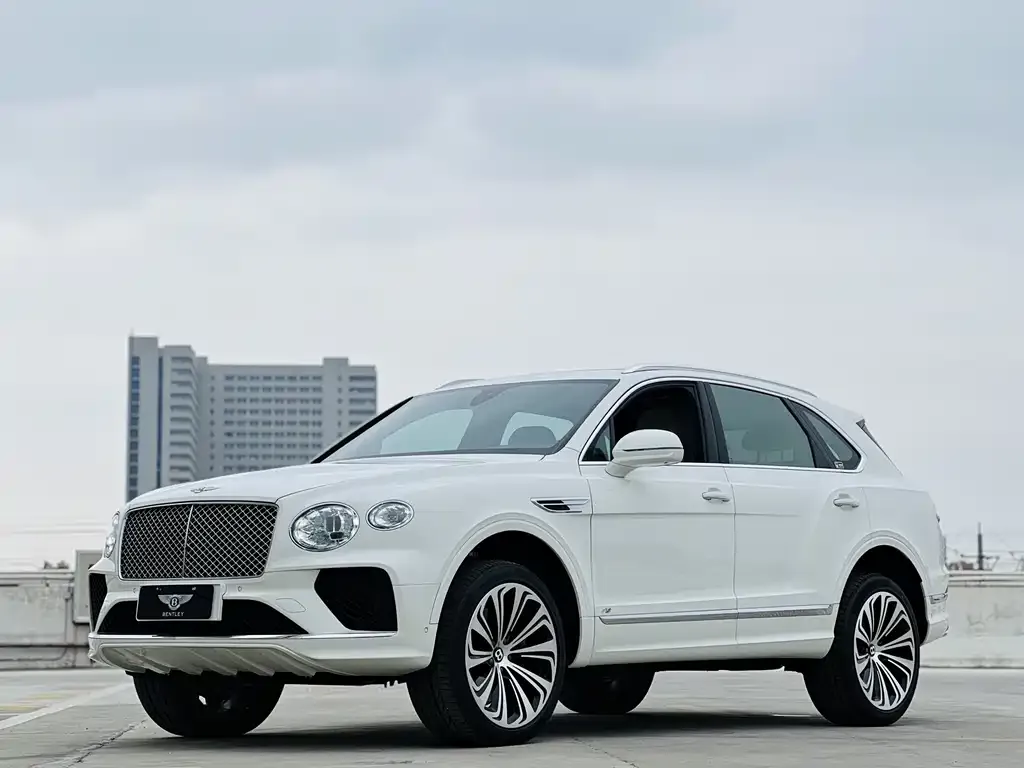 Bentley Bentayga — фото 9