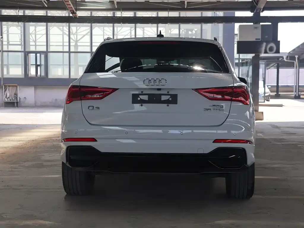 Audi Q3 — фото 3