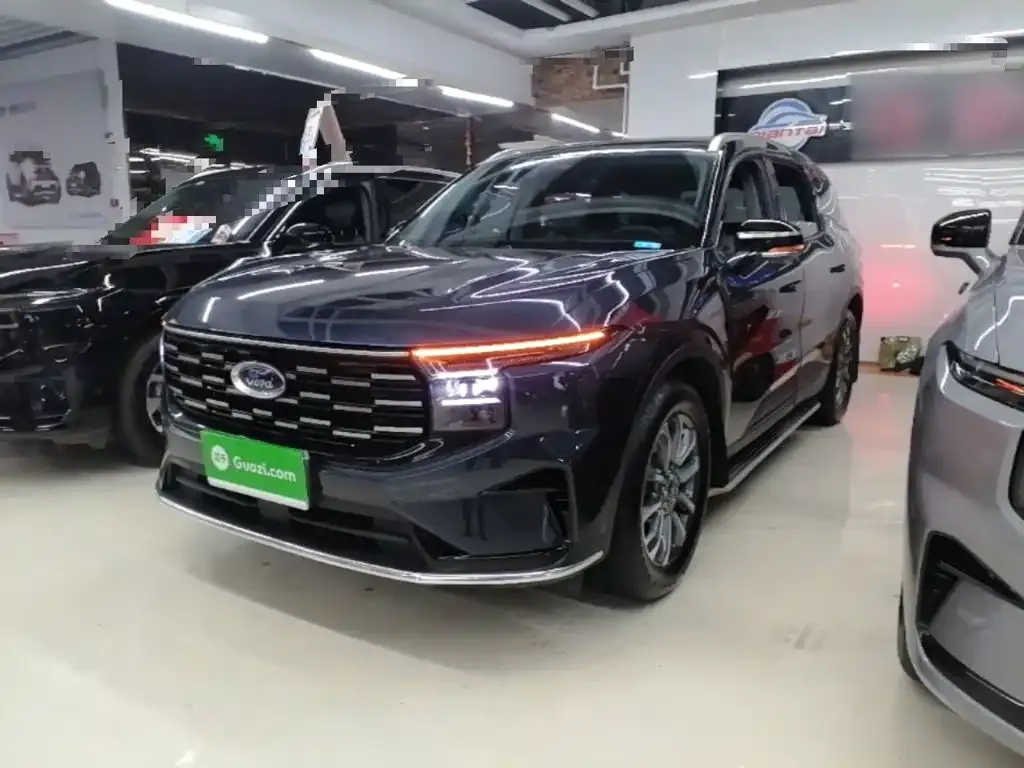 Ford Edge — фото 8