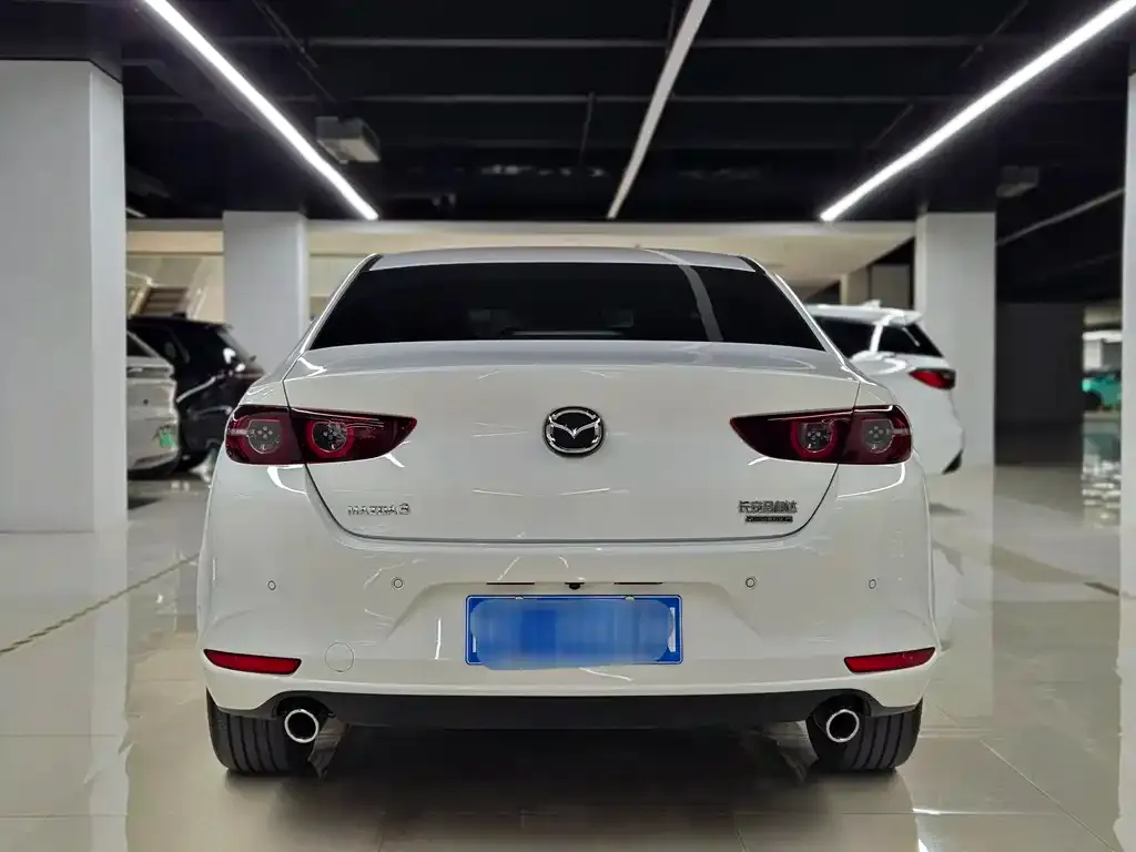 Mazda 3 Axela — фото 2