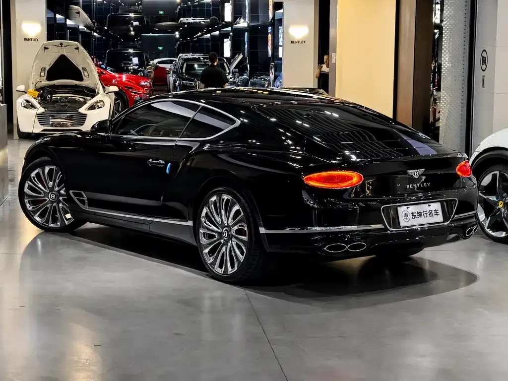 Bentley Continental 2021 из CN, фото 7