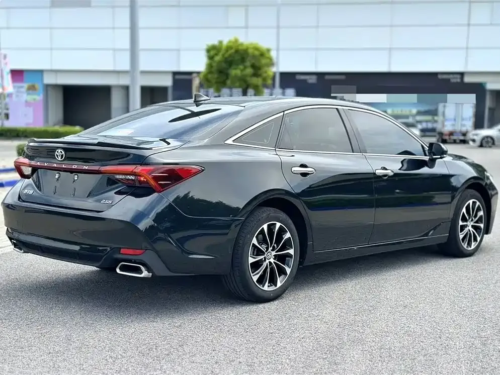 Toyota Avalon — фото 6