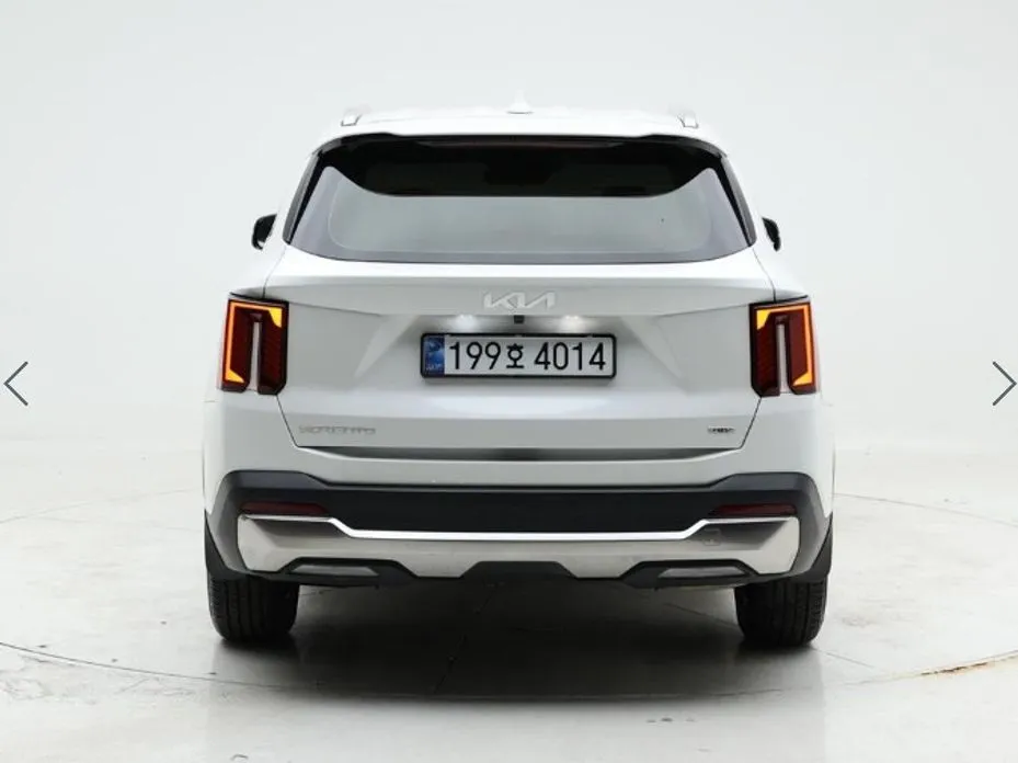 Kia Sorento — фото 10