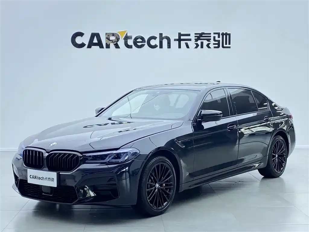 BMW 5 Series — фото 1