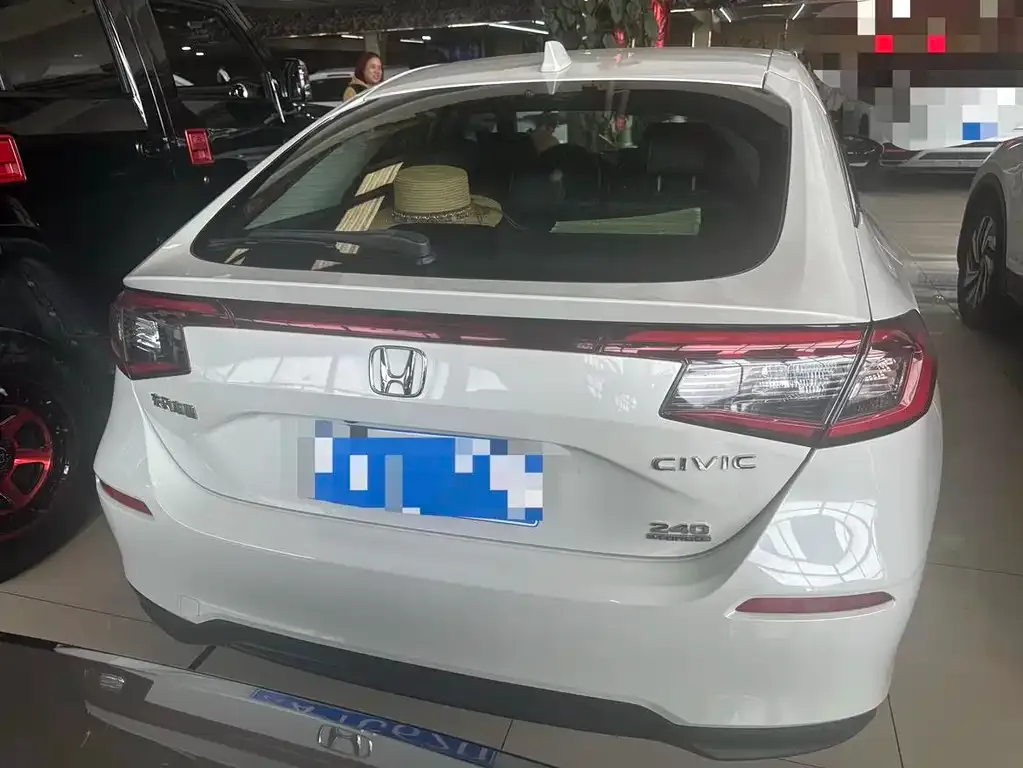 Honda Civic — фото 7
