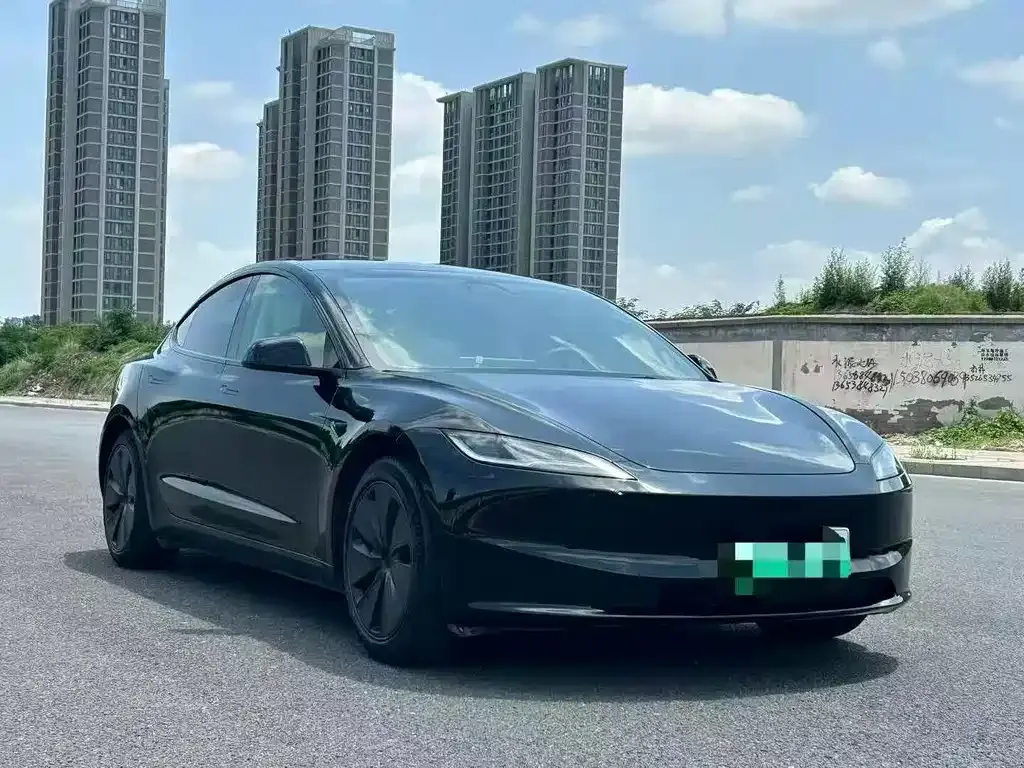 Tesla Model 3 — фото 6