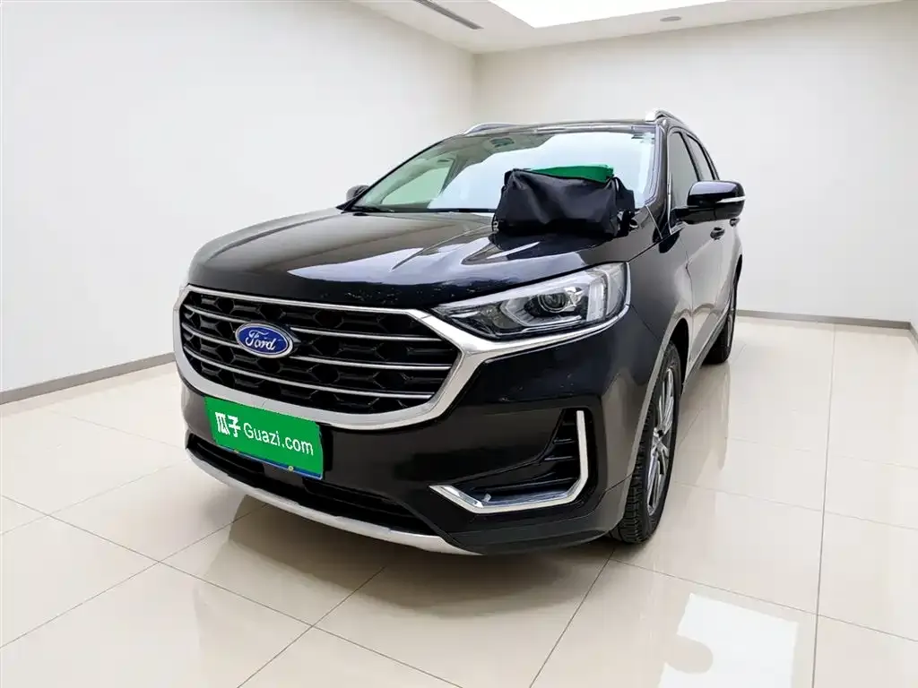 Ford Edge — фото 1