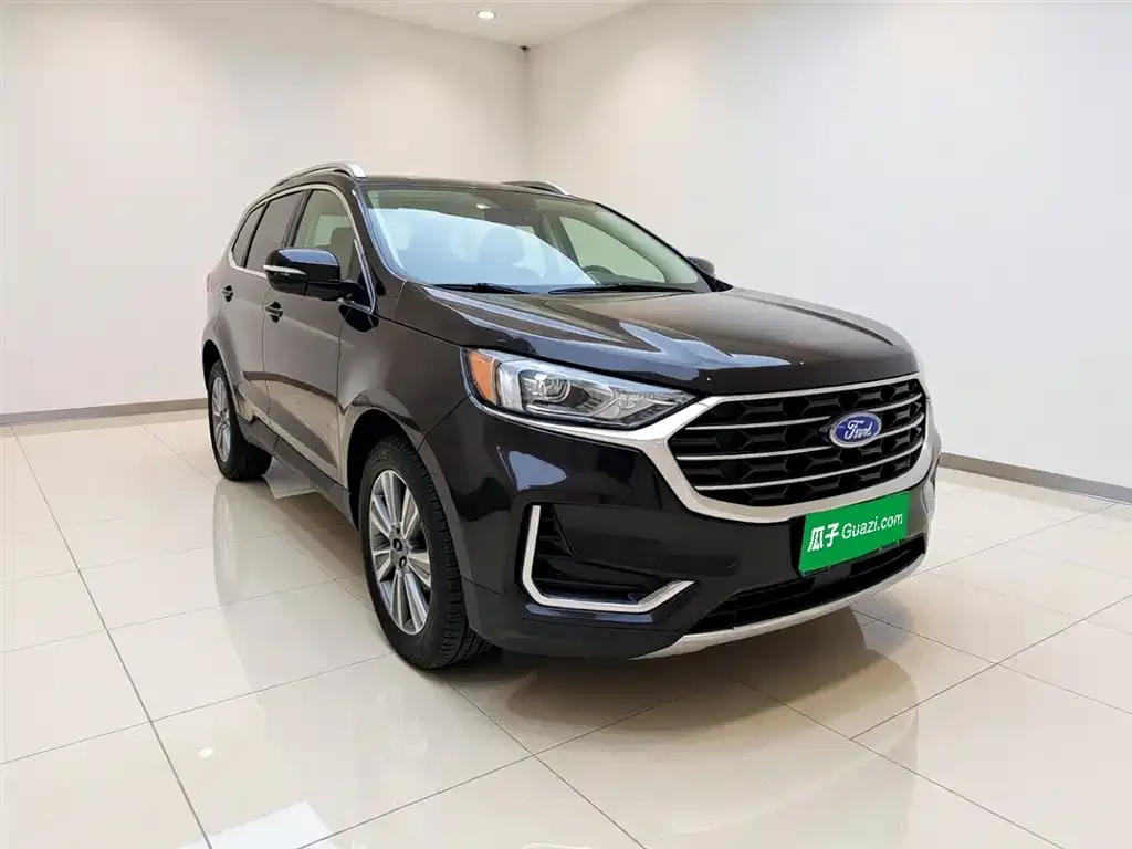 Ford Edge — фото 10