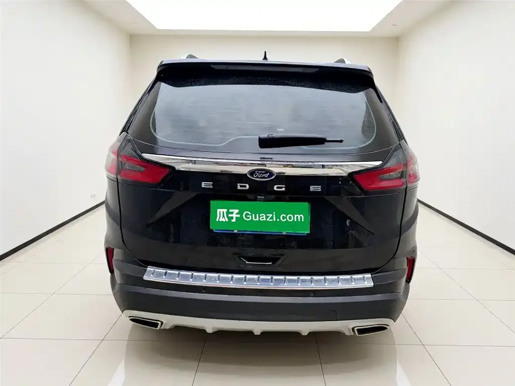 Ford Edge — фото 3