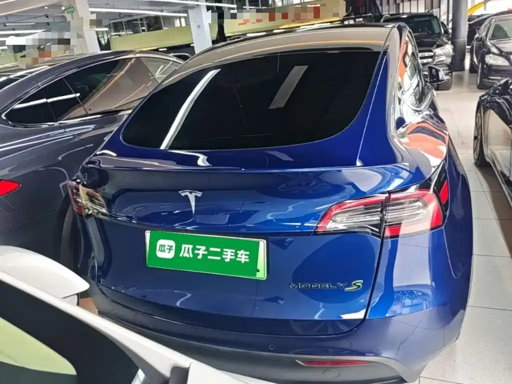 Tesla Model Y — фото 3